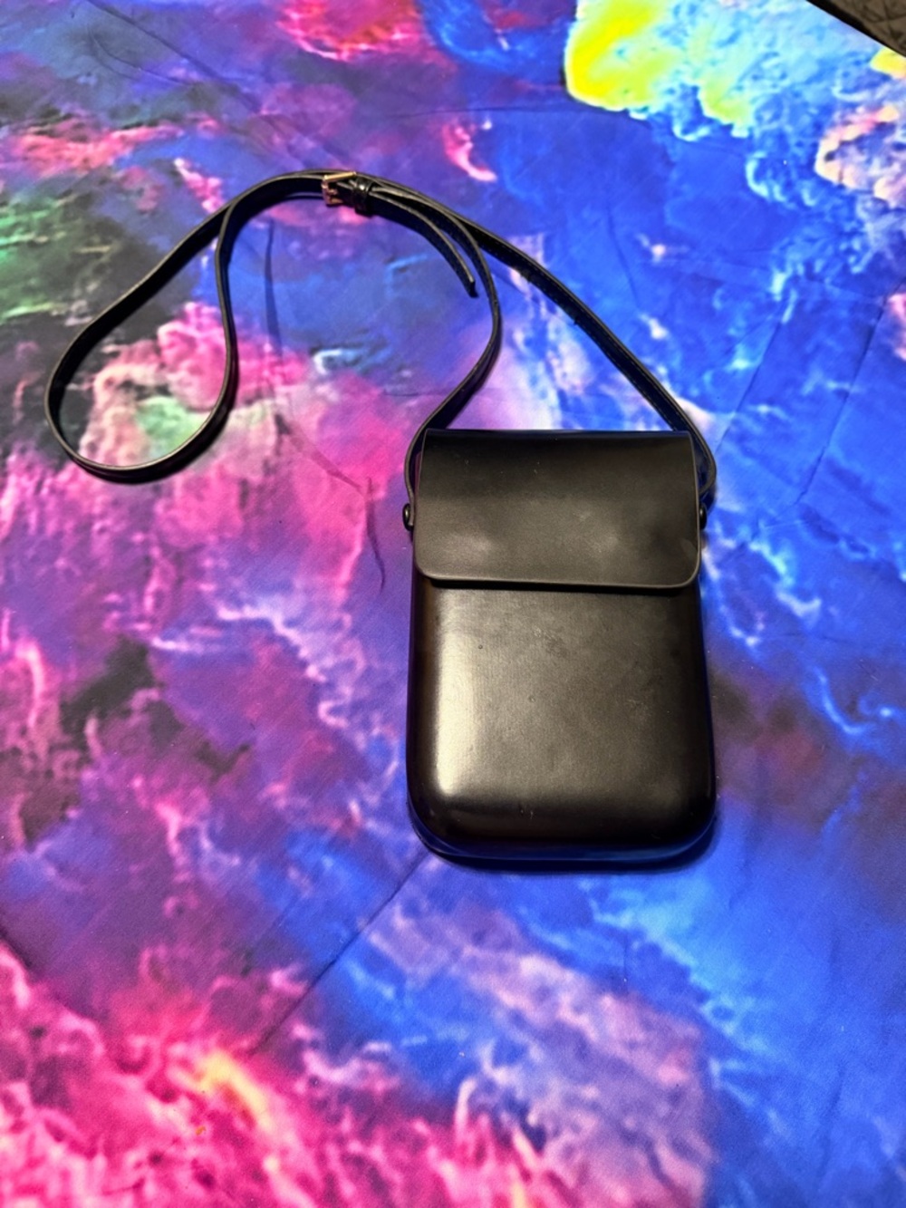 Sleek Black Leather Crossbody Pouch